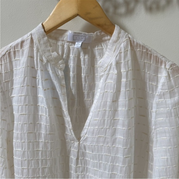 AYR White Textured Tunic Top M NWOT - Picture 3 of 14